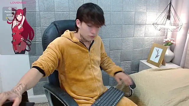Iantwink18 online show from 18, 9, 2025