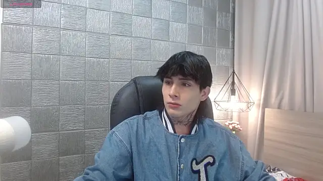 Iantwink18 online show from 25, 11, 2025