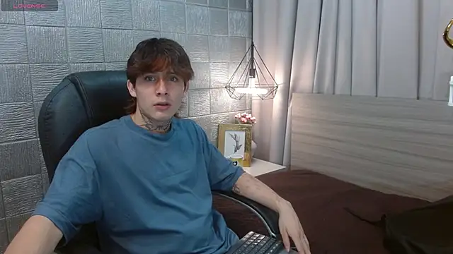 Iantwink18 online show from 27, 9, 2025