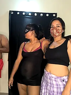 Family02 online show from 14, 10, 2025