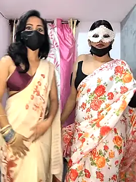 Snapshot of Family02 chatting on 13, 2, 2026 Family02 online show from 13, 2, 2026