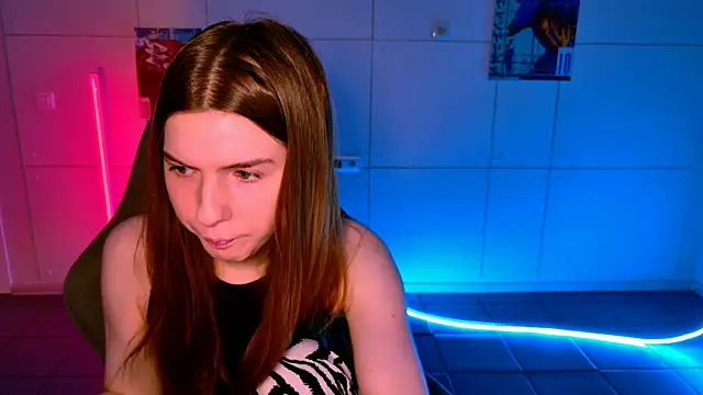 AliceCUNTach online show from 12, 11, 2025