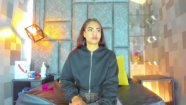 Emily Mitchell online show from 7, 1, 2026