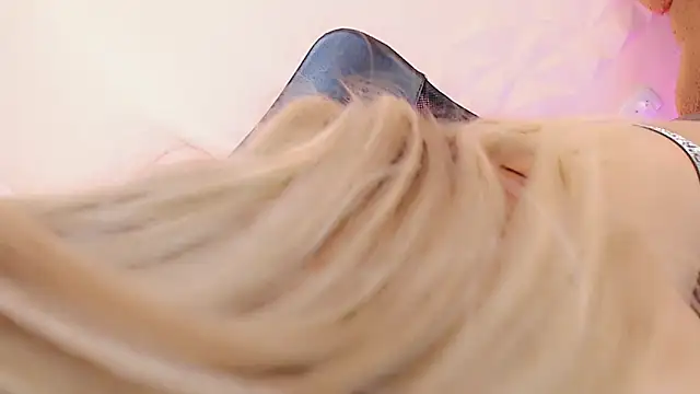 sweet royal  online show from 26, 10, 2025