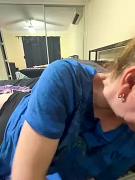 Snapshot of aussiepeaches chatting on 12, 11, 2025 aussiepeaches online show from 12, 11, 2025