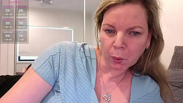 Snapshot of aussiepeaches chatting on 23, 4, 2026 aussiepeaches online show from 23, 4, 2026