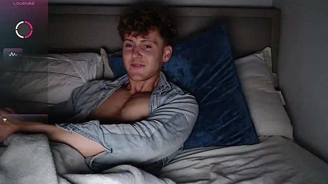 DominantAlex18 online show from 16, 3, 2026