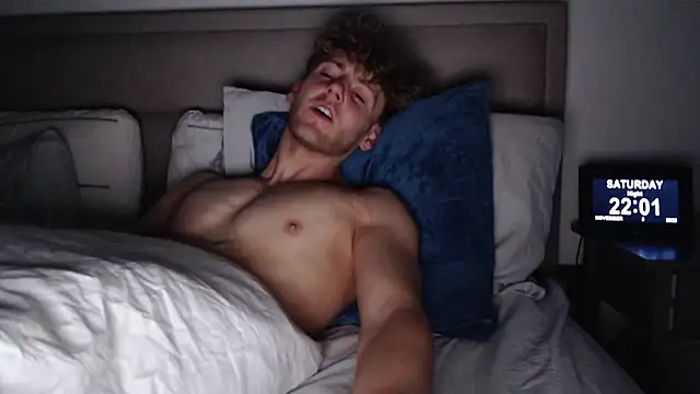 DominantAlex18 online show from 8, 11, 2025