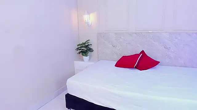 TianaGlow26 online show from 20, 11, 2025