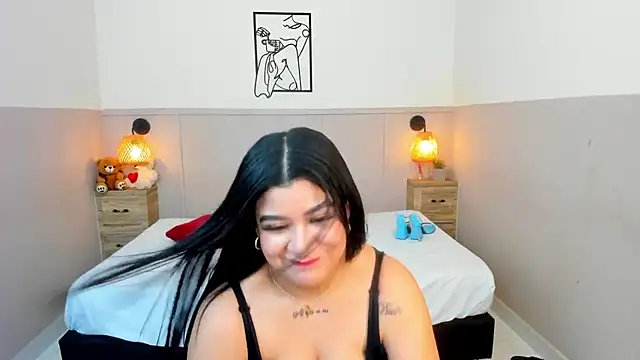 TianaGlow26 online show from 13, 11, 2025