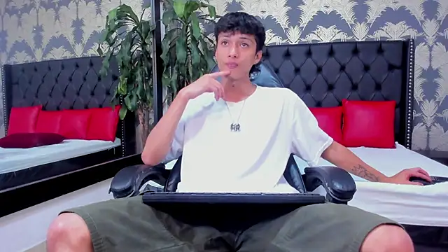 Lean Portman online show from 22, 4, 2026