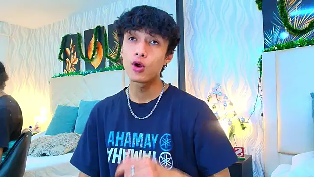 Lean Portman online show from 4, 12, 2025