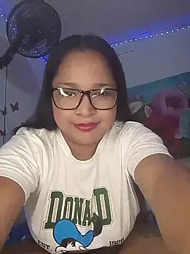 Snapshot of Angelly_ricura chatting on 20, 5, 2026 Angelly ricura online show from 20, 5, 2026