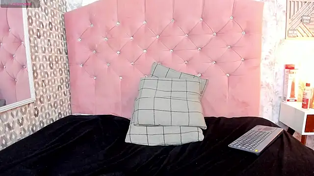 Snapshot of arion_sherwind chatting on 4, 11, 2025 arion sherwind online show from 4, 11, 2025