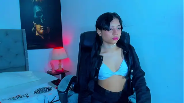 Snapshot of megan_rousexx chatting on 19, 10, 2025 megan rousexx online show from 19, 10, 2025