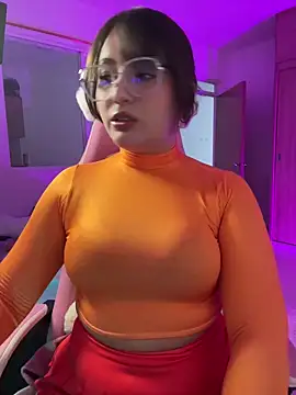 Angeldusttt online show from 12, 4, 2026