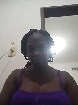 Snapshot of Morena_2021 chatting on 14, 12, 2025 Morena 2021 online show from 14, 12, 2025