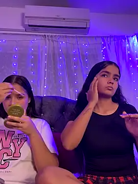 Ashley and Zoe online show from 9, 9, 2025