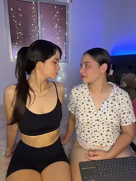 Ashley and Zoe online show from 2, 3, 2026