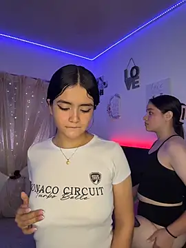 Ashley and Zoe online show from 20, 3, 2026