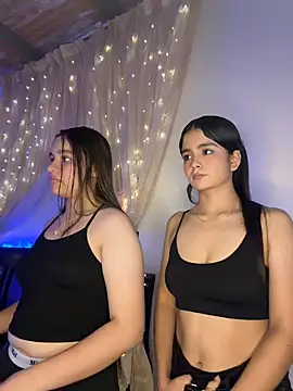 Ashley and Zoe online show from 5, 1, 2026