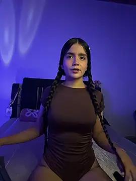 Ashley and Zoe online show from 20, 11, 2025