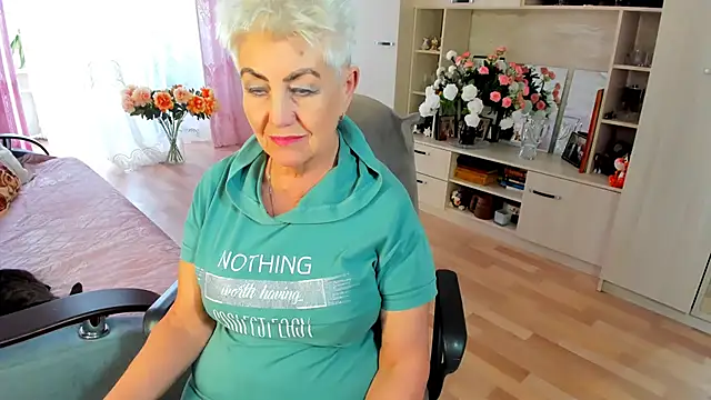 HotandMature online show from 23, 3, 2026