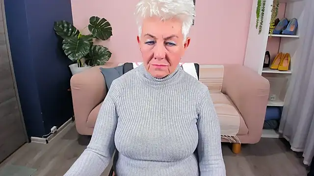 HotandMature online show from 27, 11, 2025