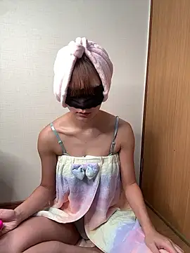 Snapshot of tomoka_21 chatting on 12, 10, 2025 tomoka 21 online show from 12, 10, 2025