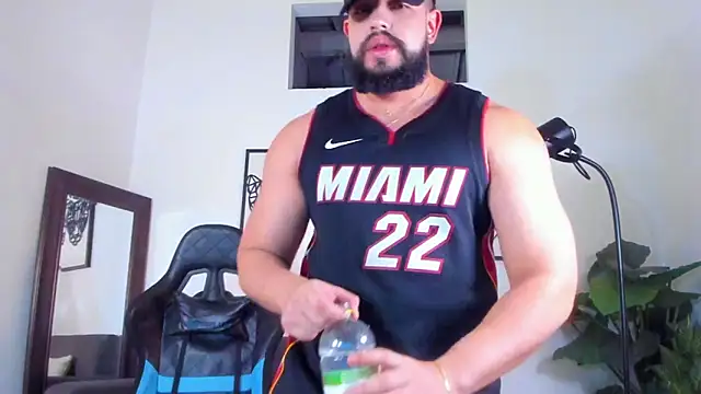 Snapshot of Justin_kingX7 chatting on 19, 5, 2026 Justin kingX7 online show from 19, 5, 2026