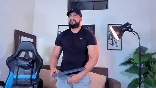Snapshot of Justin_kingX7 chatting on 17, 5, 2026 Justin kingX7 online show from 17, 5, 2026