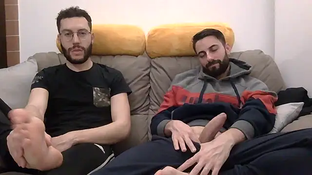 Amicisegreti online show from 5, 3, 2026