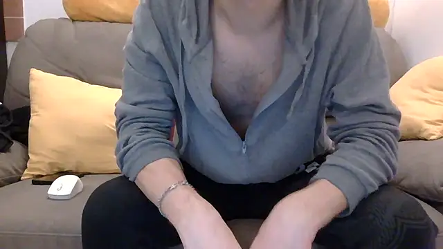 Amicisegreti online show from 19, 12, 2025