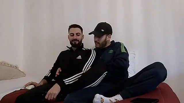 Amicisegreti online show from 22, 3, 2026