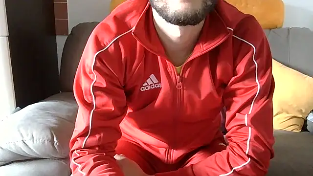 Amicisegreti online show from 26, 11, 2025