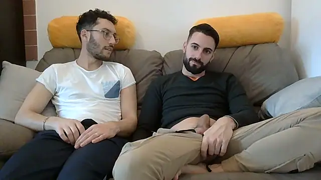 Amicisegreti online show from 24, 3, 2026