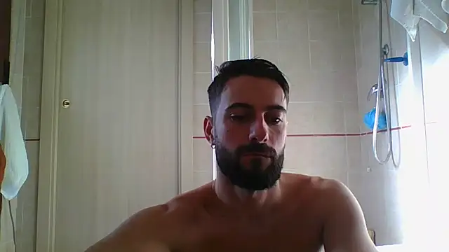 Amicisegreti online show from 23, 2, 2026