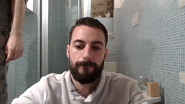 Amicisegreti online show from 12, 2, 2026