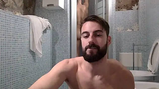 Amicisegreti online show from 12, 2, 2026