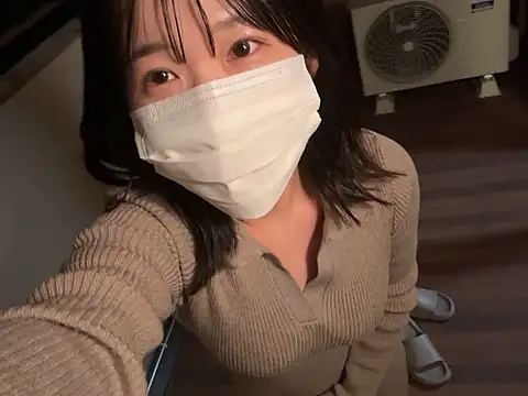 Snapshot of hikiwarinatto_xoxo chatting on 17, 4, 2026 hikiwarinatto xoxo online show from 17, 4, 2026