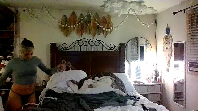 Electra Slash online show from 22, 2, 2026