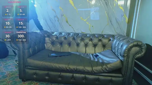 Olivia11  online show from 17, 12, 2025