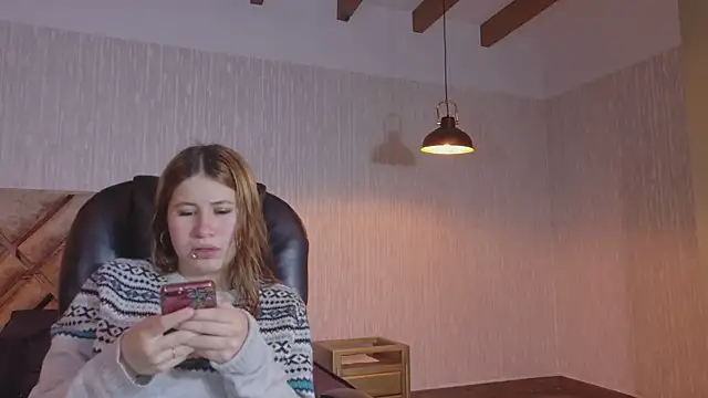 Olivia11  online show from 3, 11, 2025