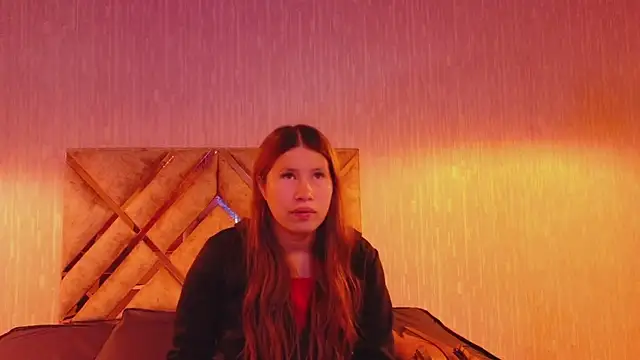 Olivia11  online show from 4, 12, 2025