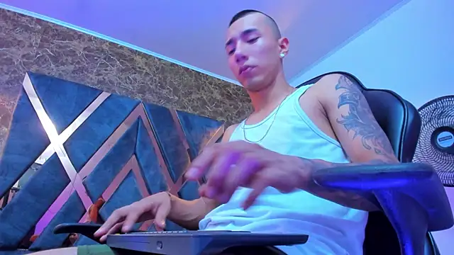 Justin Lakee online show from 13, 9, 2025