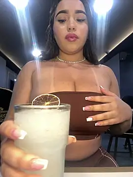 SofiaWildee online show from 25, 6, 2026