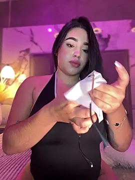 SofiaWildee online show from 18, 12, 2025