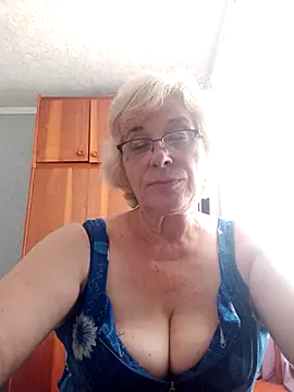 Snapshot of 52MiaLove02 chatting on 7, 7, 2026 52MiaLove02 online show from 7, 7, 2026