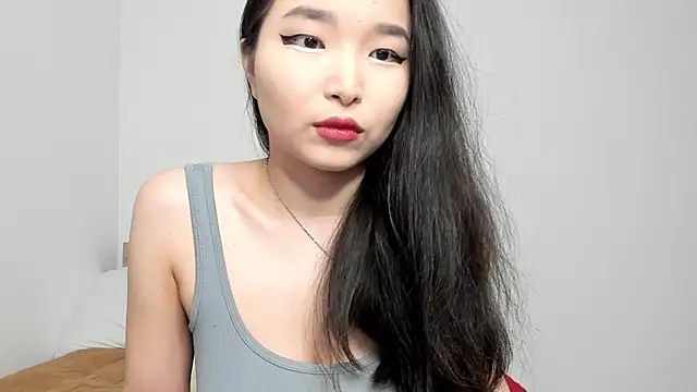 Soyun Mia online show from 16, 4, 2026