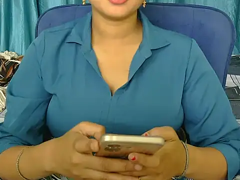 priya-kumari22 online show from 21, 9, 2025